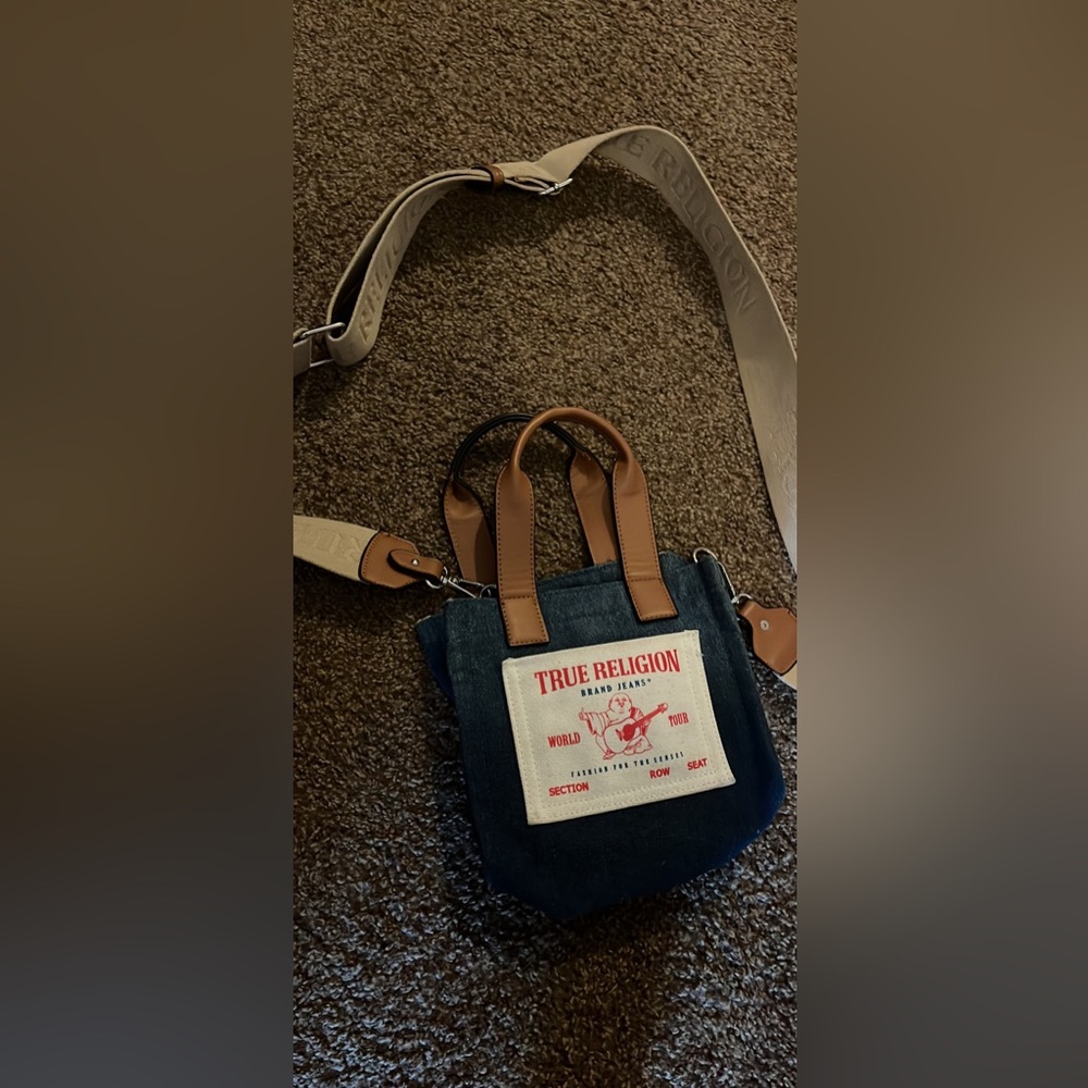 100% authentic, true religion, purse!